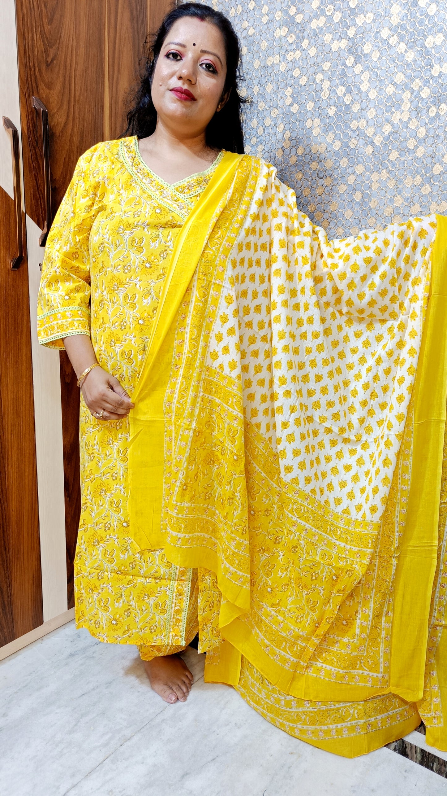 PREMIUM PURE COTTON ANGRAKHA YELLOW DUPATTA PANTS SUIT SET - KDP279