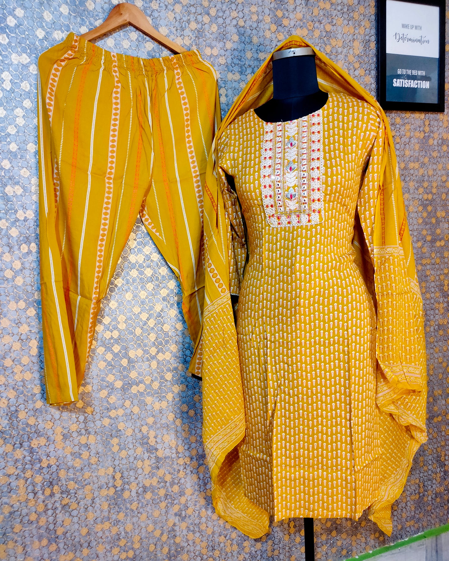 PREMIUM RAYON YELLOW DUPATTA PANTS SUIT SET - KDP231