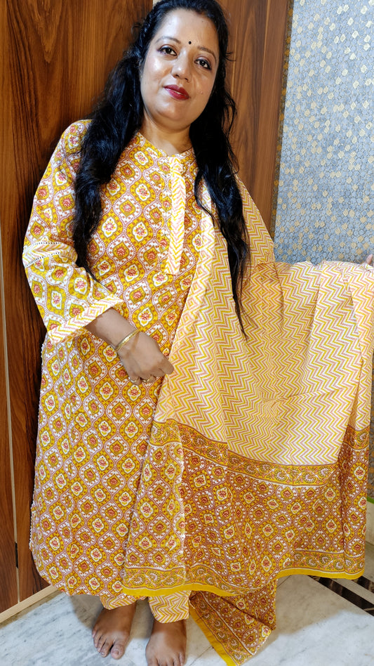 PREMIUM PURE COTTON YELLOW DUPATTA PANTS SUIT SET - KDP137