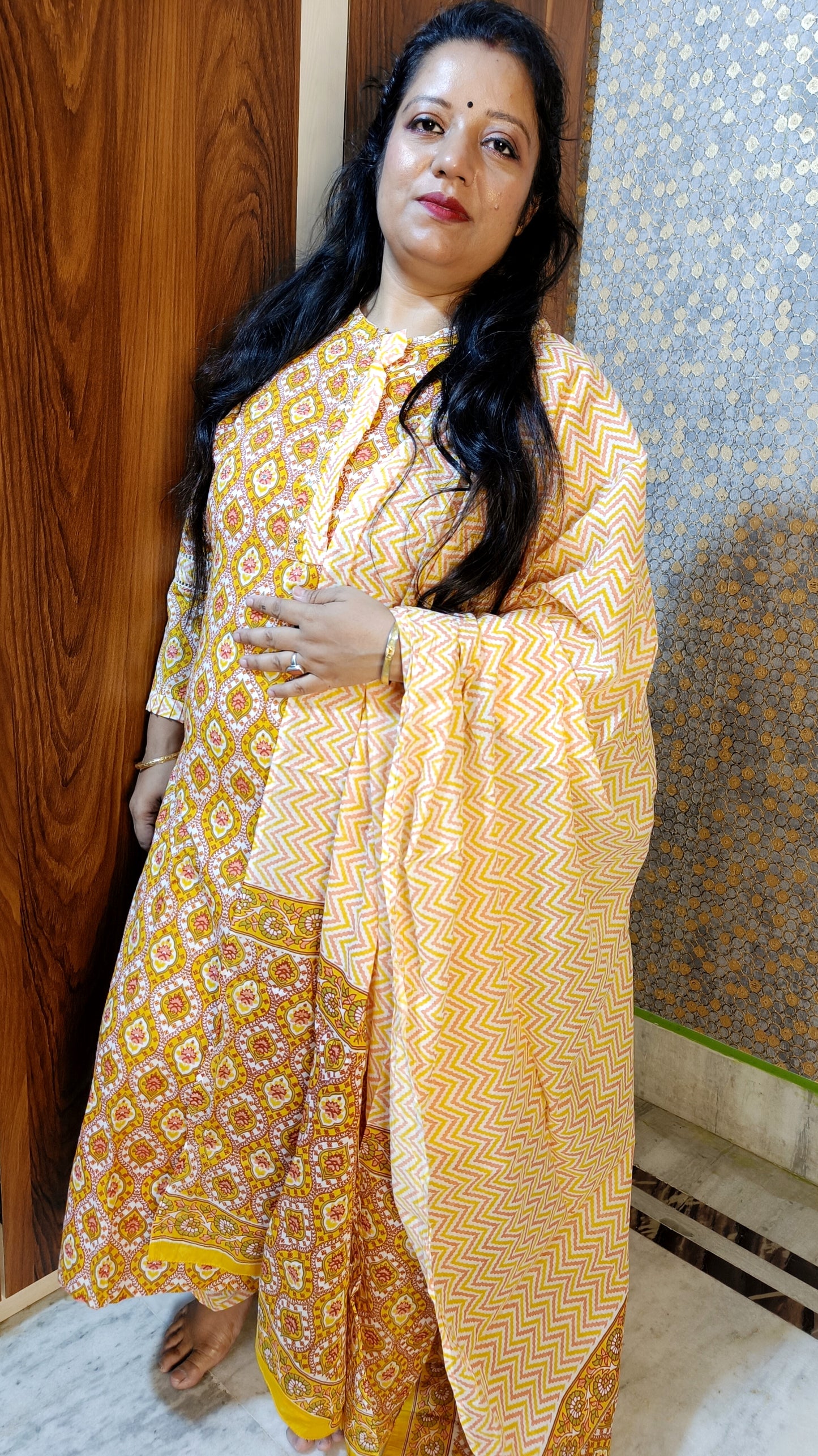 PREMIUM PURE COTTON YELLOW DUPATTA PANTS SUIT SET - KDP137