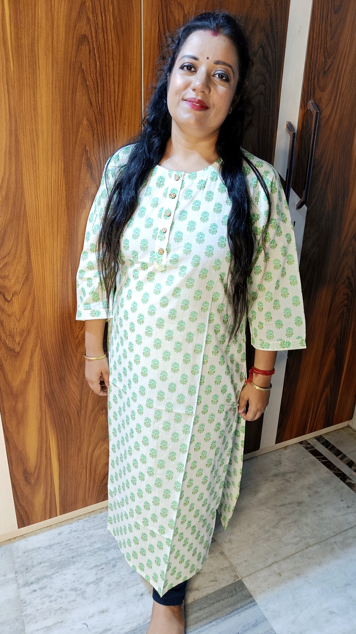 PREMIUM PURE COTTON PLUS SIZE WHITE - GREEN FLORAL KURTI - K190