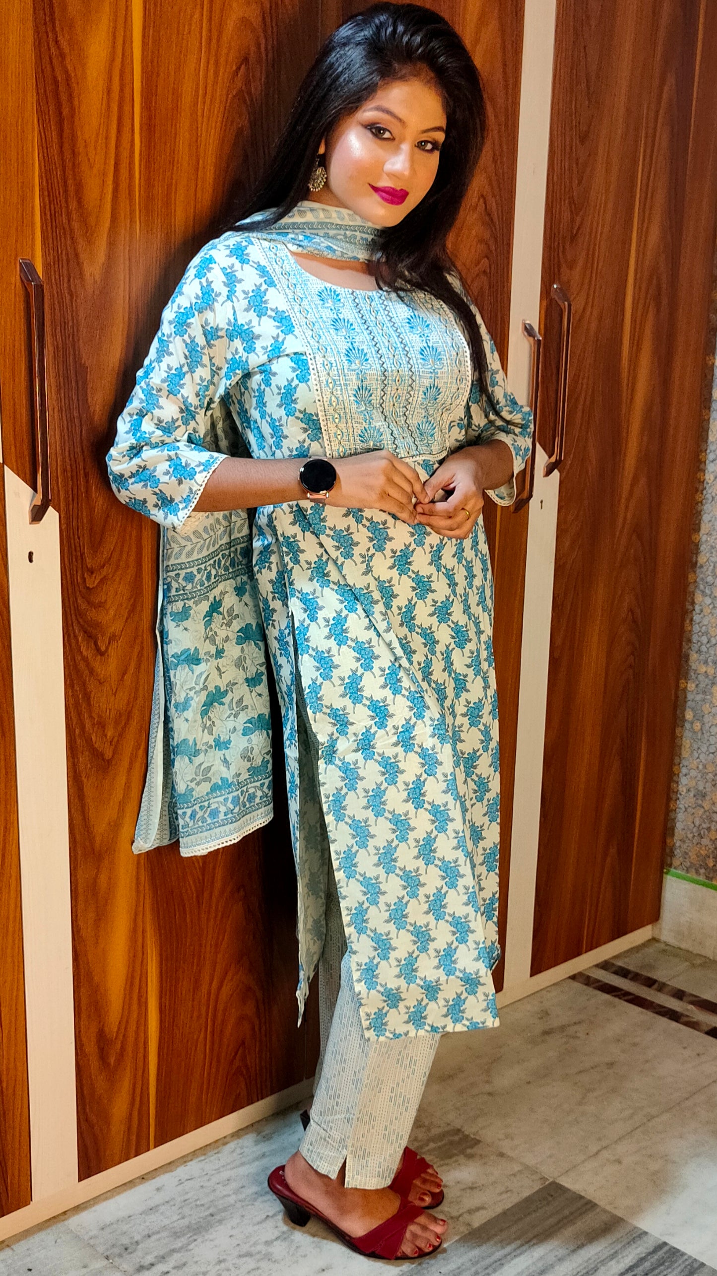 PURE COTTON THREAD EMBROIDERY BLUE DUPATTA PANTS SUIT SET - KDP185